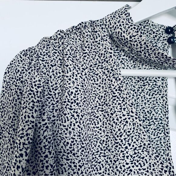 Sienna Sky Leopard Print Satin/Silk Cropped Blouse | Size: L - Picture 3 of 8
